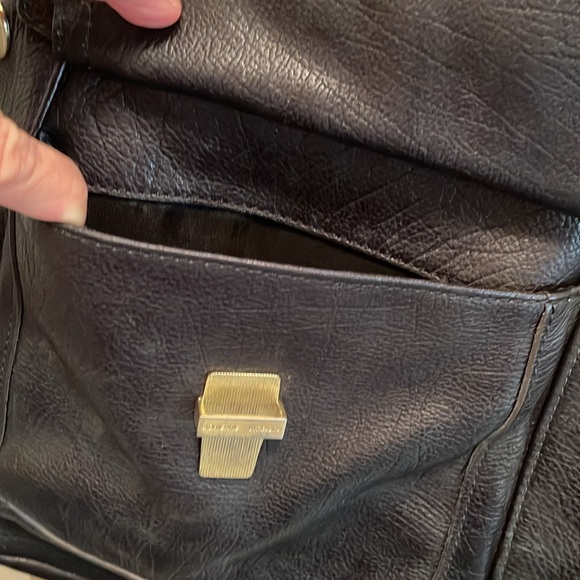 Adrienne Vittadini Black Slouch/Hobo Purse - Picture 3 of 12